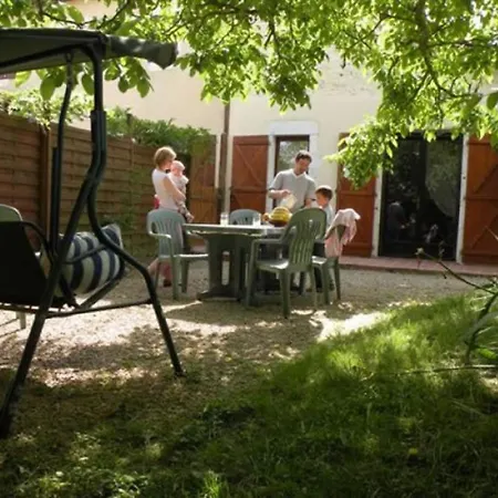 House De Maynus * Saint-Sever-Calvados